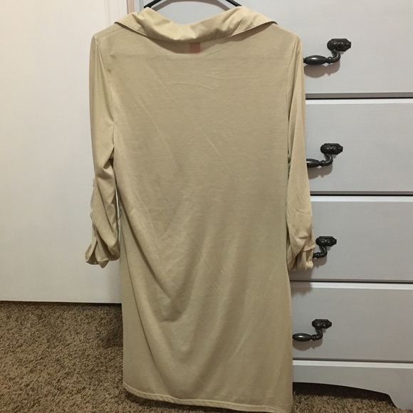 Tan quarter button-up dress - Picture 4 of 4